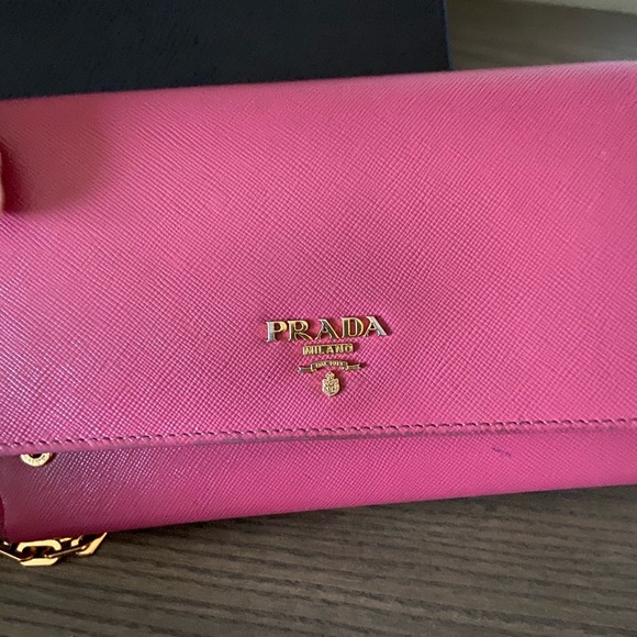 Authentic Prada saffiano crossbody WOC - Picture 3 of 12